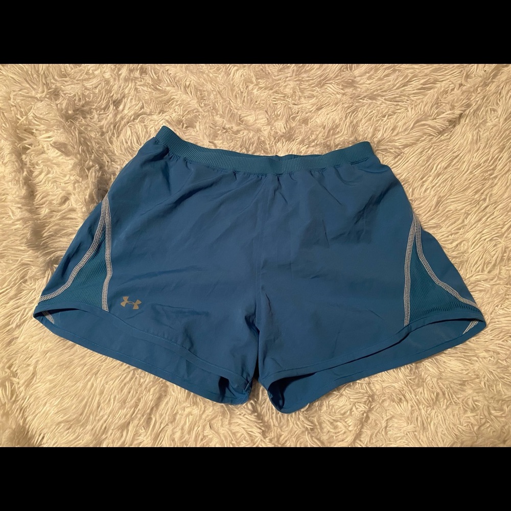 Women’s under armour running shorts like new
